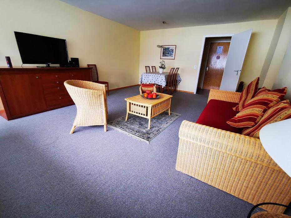 לויקרבאד Apartments Haus Quelle מראה חיצוני תמונה